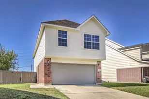 9811 S Galwan Cir, Houston, TX 77070 - Photo 3