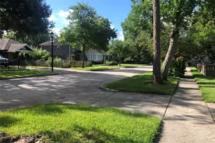 1819 Cortlandt St, Houston, TX 77008 - Photo 7