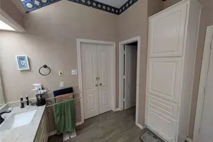 9222 Symphonic Ln, Houston, TX 77040 - Photo 11