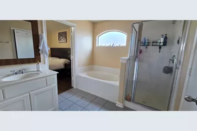 835 Forest Thicket Lane, Houston, TX 77067 - Photo 9