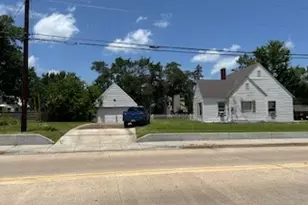 1217 E 27th St, Bryan, TX 77803 - Photo 3