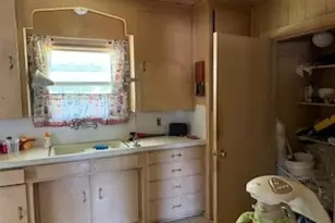 1217 E 27th St, Bryan, TX 77803 - Photo 15