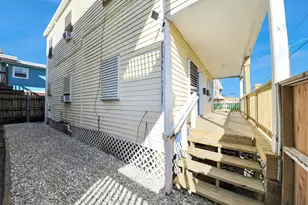 1213 28th St, Galveston, TX 77550 - Photo 27