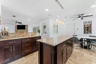 5511 Queensloch Dr, Houston, TX 77096 - Photo 11