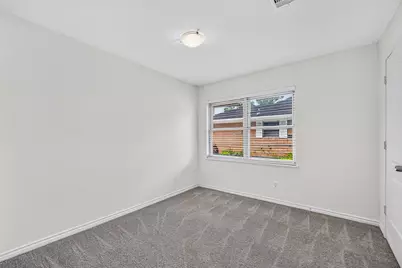 11107 Cedarhurst Drive, Houston, TX 77096 - Photo 27