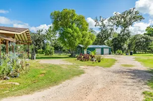 2634 County Rd 204, Brazoria, TX 77422 - Photo 11