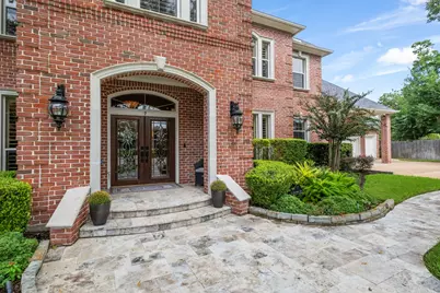 7 Silverloch Court, Sugar Land, TX 77479 - Photo 3
