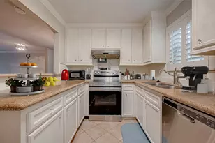 12967 Trail Hollow Dr, Houston, TX 77079 - Photo 13