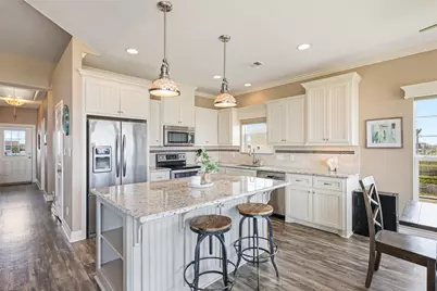 774 Wommack, Crystal Beach, TX 77650 - Photo 19