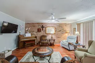 74 Cayenne Common, Lake Jackson, TX 77566 - Photo 11