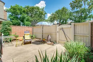 74 Cayenne Common, Lake Jackson, TX 77566 - Photo 5