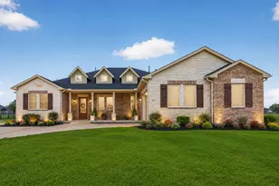 803 Lily Ln, Rosharon, TX 77583 - Photo 1