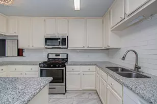 6823 Puerta Vista Ln, Houston, TX 77083 - Photo 21