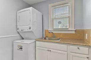 909 28th St, Galveston, TX 77550 - Photo 17