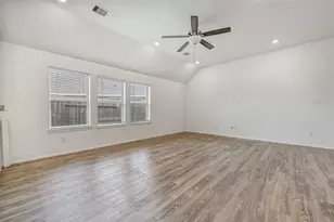 432 Pecan Landing Ln, La Marque, TX 77568 - Photo 5