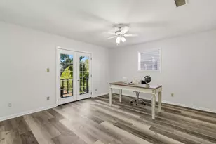 1306 20th St, Huntsville, TX 77340 - Photo 25