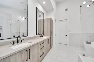 5905 Fairdale Ln, Houston, TX 77057 - Photo 13