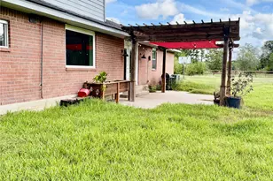 12421 Roy Rd, Brookside, TX 77581 - Photo 37