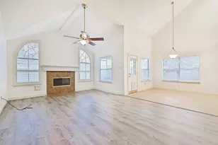 914 Chase Creek Cir, Bacliff, TX 77518 - Photo 15