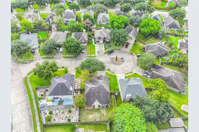 914 Chase Creek Circle, Bacliff, TX 77518 - Photo 35