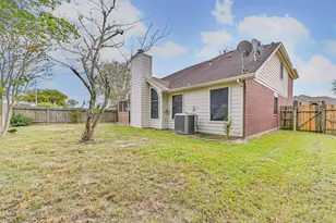 914 Chase Creek Cir, Bacliff, TX 77518 - Photo 37