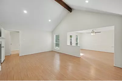 117 N Woodstock Circle Drive, The Woodlands, TX 77381 - Photo 5