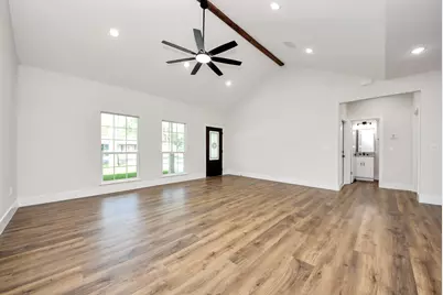 706 Clara Ave, El Campo, TX 77437 - Photo 7
