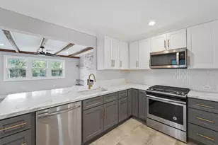 4614 Carleen Rd, Houston, TX 77092 - Photo 9