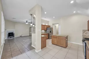 14 Bay Chapel Ct, The Woodlands, TX 77385 - Photo 9