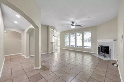 14 Bay Chapel Court, The Woodlands, TX 77385 - Photo 5