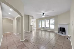 14 Bay Chapel Ct, The Woodlands, TX 77385 - Photo 5