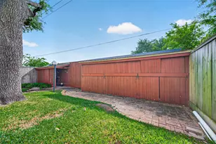 8006 Oakwood Forest Dr, Houston, TX 77040 - Photo 35