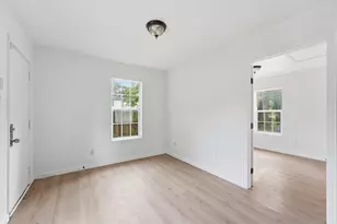 8034 Record St, Houston, TX 77028 - Photo 9
