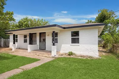 5111 Clover Street #B, Houston, TX 77033 - Photo 1