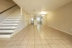 2030 Plantation Dr, Conroe, TX 77301 - Photo 9