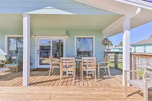 4230 Spanish Main, Jamaica Beach, TX 77554 - Photo 17