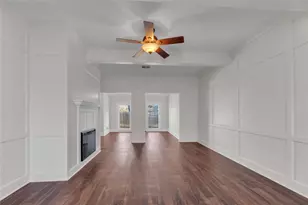 303 South Franklin, La Grange, TX 78945 - Photo 9