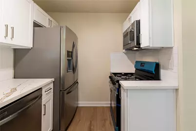 4311 Fallen Oaks Drive, Houston, TX 77091 - Photo 9