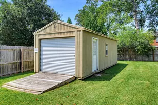 107 Cliffbrook Ln, Cleveland, TX 77327 - Photo 29