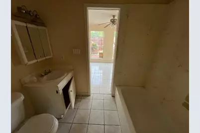 11209 Verano Street, Houston, TX 77029 - Photo 11