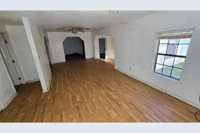 1509 N Avenue S, Freeport, TX 77541 - Photo 17