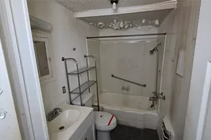 1509 N Ave S, Freeport, TX 77541 - Photo 11