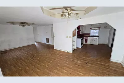 1509 N Avenue S, Freeport, TX 77541 - Photo 5