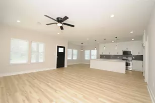 8203 Gladstone St, Houston, TX 77051 - Photo 5