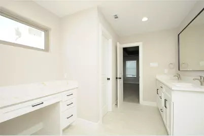 8203 Gladstone Street, Houston, TX 77051 - Photo 29