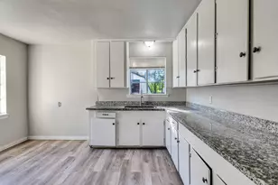 7622 S Hall St, Houston, TX 77028 - Photo 9