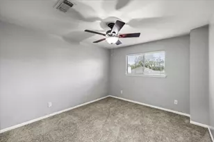 158 Bristol Bend Ln, Dickinson, TX 77539 - Photo 33