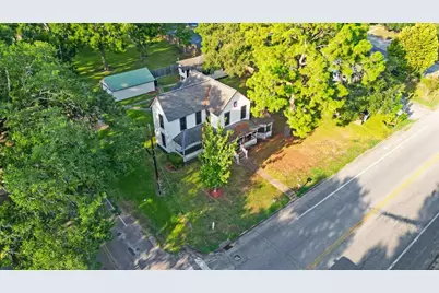 816 W Adoue Street, Alvin, TX 77511 - Photo 7
