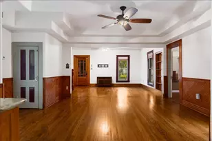816 W Adoue St, Alvin, TX 77511 - Photo 15