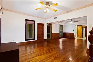816 W Adoue St, Alvin, TX 77511 - Photo 11